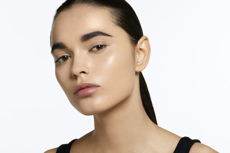 Yves Saint Laurent Touche Éclat Le Teint Foundation B40 - Sand