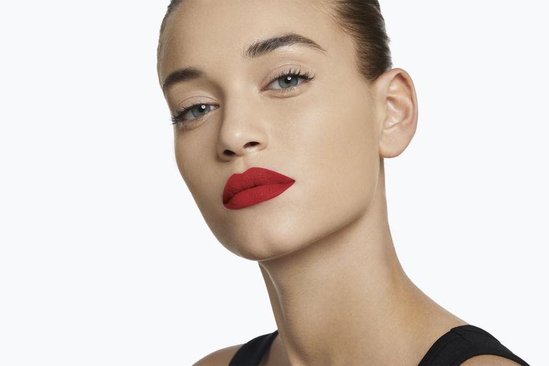 Yves Saint Laurent Rouge Pur Couture The Slim Lipstick 10 - Corail Antinomique