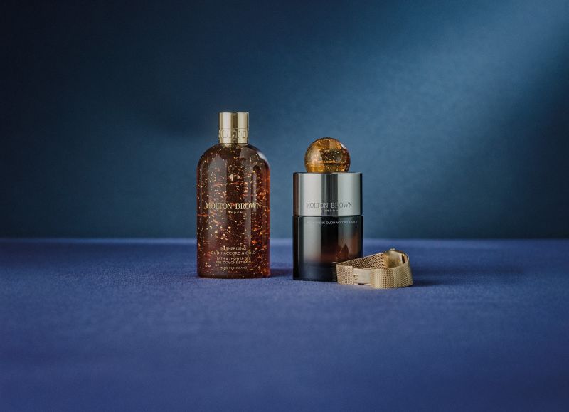 Molton Brown Mesmerising Oudh Accord & Gold  Douchegel 300 ml